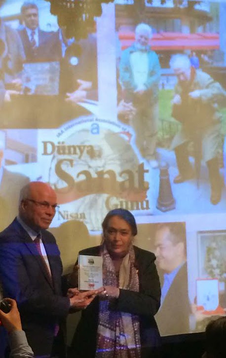 Tomur Atagök’ün Retrospektif Sergisi Anneler Günü Kutlamaları Kapsamında Beşiktaş Çağdaş Sanat Galerisinde