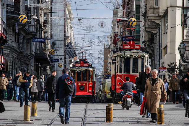 Fotoğraf:
Aramis Kalay, Beyoğlu'ndan bir görünüm.
