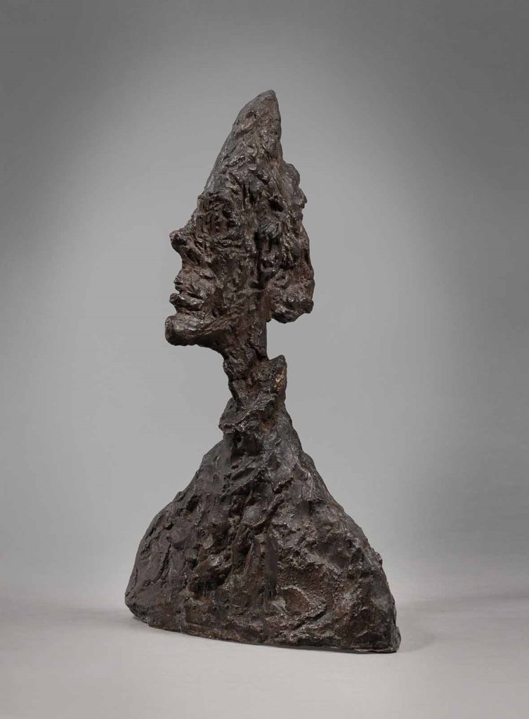 Alberto Giacometti, "Buste (Tête tranchante) (Diego)", Heykel 1953'te tasarlandı ve 1954'te üretildi, tahmini değeri 10.000.000 $ - 15.000.000 $.