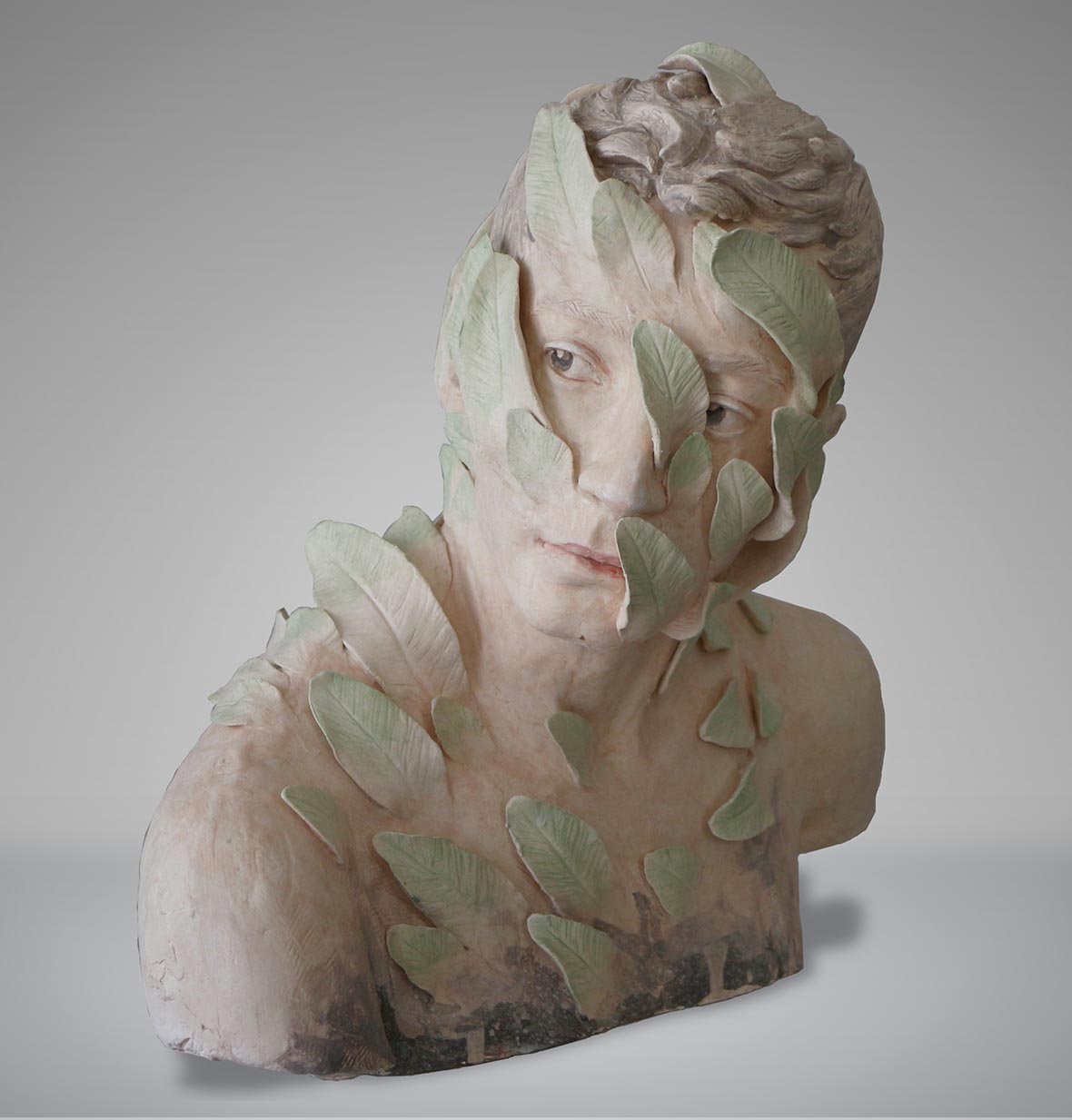 Tufan Baltalar, “İsimsiz”, 2024, sırlanmış seramik, 41x37x30 cm.