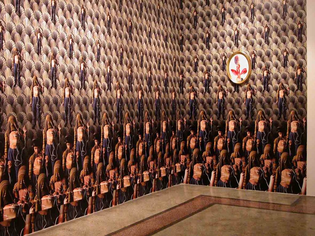 İnci Eviner, New Citizen, HD Data Video, 3' loop, 2009, Istanbul Modern.