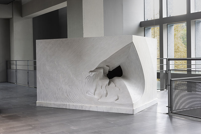 Seçkin Pirim, Column 3, 2022, Marble, 460 x 210 x 92 cm.