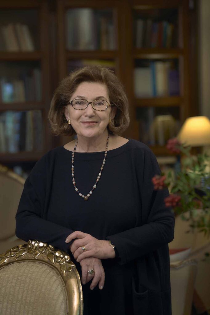 Dr. Nazan Ölçer.