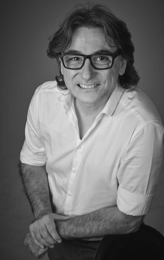 Mimar Zafer Karoğlu.