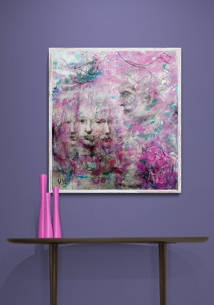 Daniel Wille, “Between Man and God (Masks) - Anime serisi”, 2021, alçı, karton, kağıt, kumaş, metal, taş, yağlıboya ve akrilik, 76x66 cm.