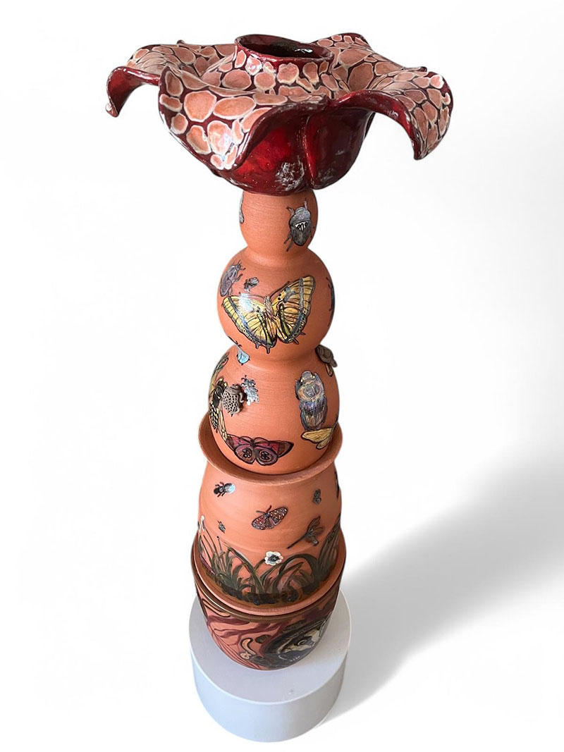 Saliha Yılmaz, ''Toprağın Bana Verdikleri'', 2025, Seramik, 145x45x45 cm.