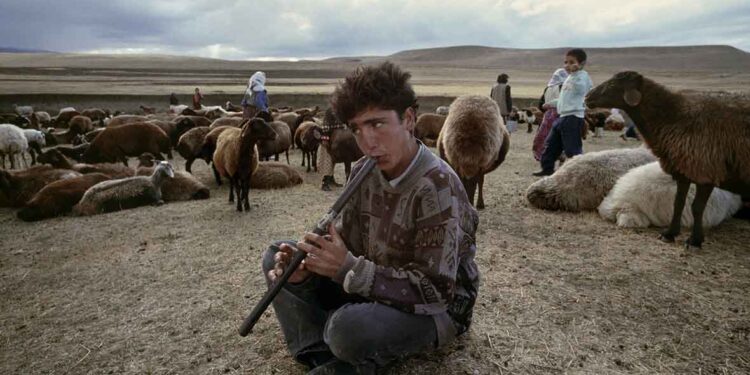 “Ara Güler’in Renkli Anadolu’su” Rodos Modern Sanat Müzesi’nde 