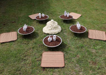 Eunsol CHO, Tam Pasta, 2025, Katılımcı Karma Malzeme Enstalasyonu.
