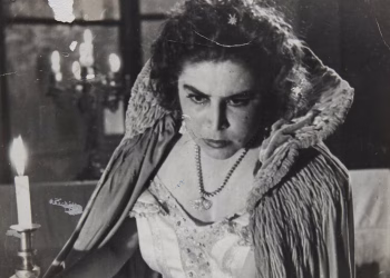 Semiha Berksoy, Tosca operasında Floria Tosca rolünde, 1941.