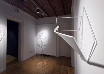 Nermin Ülker: “Gözün Kayıp Oyuğu”