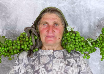 Pınar Yolaçan, IDA, Fotoğraf Serisi, 2008.