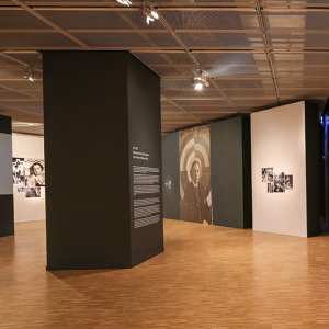 Lucien Arkas Sanat Merkezi, “Sonia & Robert Delaunay: Modern Rengin İcadı” Sergisinden Görünüm.