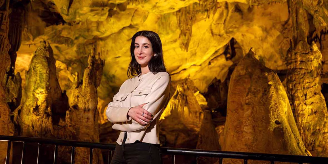 Özge Kahraman, Dupnisa Mağarası.